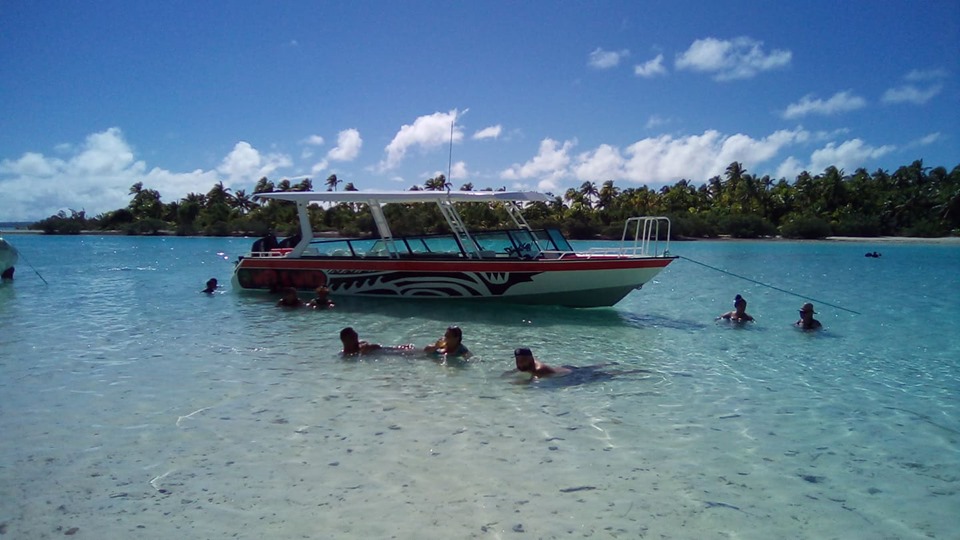 Alanna boat in lagoon - wet and wild adventures